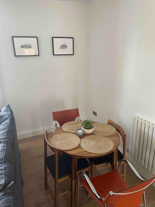 Ferienwohnung Abergavenny Center 2-Bed Flat Exterior foto